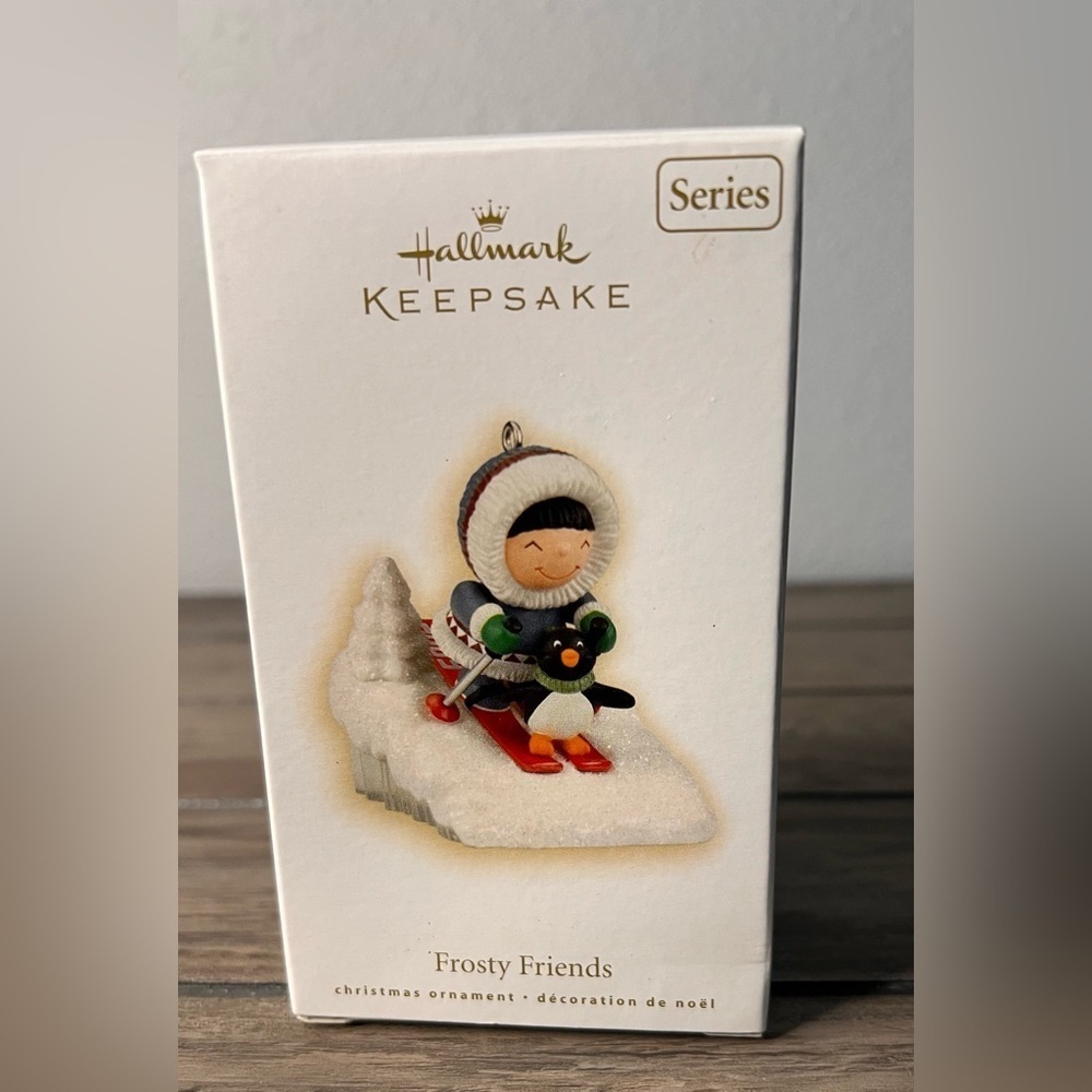 Hallmark NEW 2009 “Frosty Friends” Christmas Ornament 30th in the Series